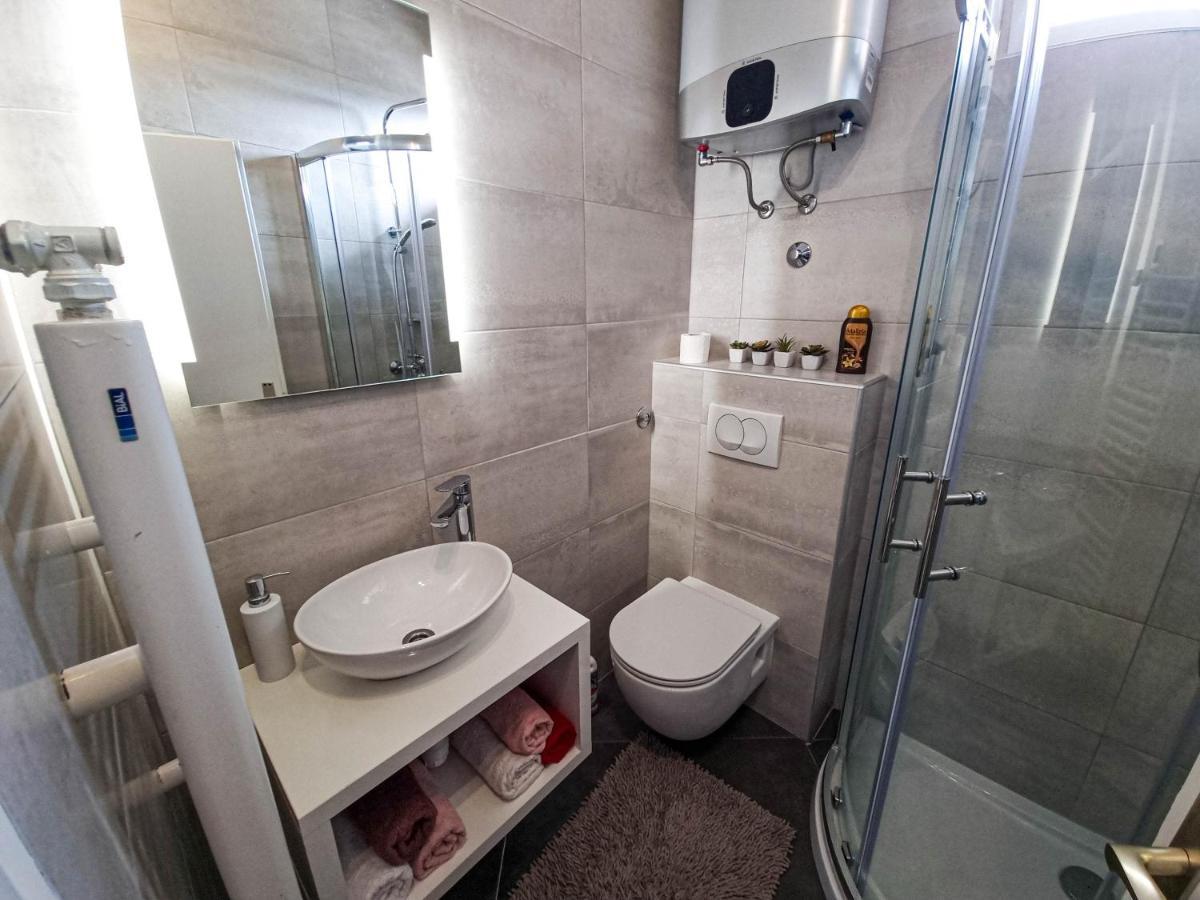 Apartment Apex Penthouse Self Check-In Karlovac Ngoại thất bức ảnh